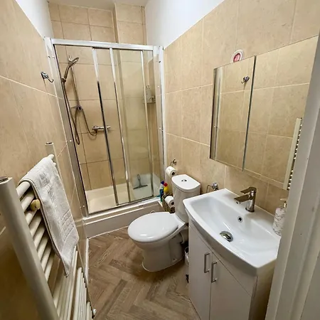 Prime Location Clifton 2 Bed Self Contained Spacious Garden * Bristol