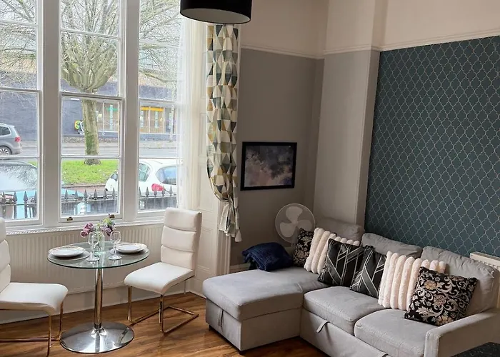 Prime Location Clifton 2 Bed Self Contained Spacious Garden Appartamento Bristol